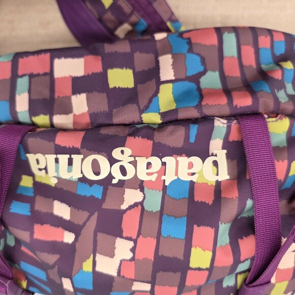 Patagonia Atom Sling Bag 8L Daypack Fitz Roy Patchwork Night Plum Crossbody - Picture 11 of 13